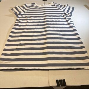 Old navy Striped Gray and White T-Shirt Dress size large Short sleeves.